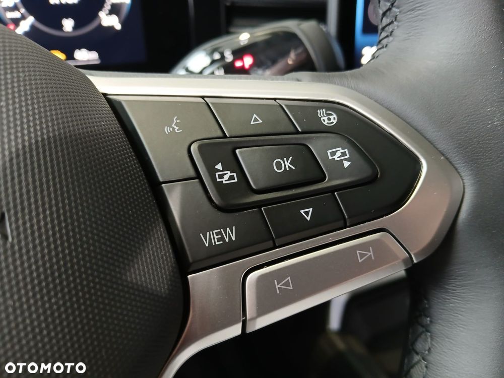 Volkswagen T-Roc - 17