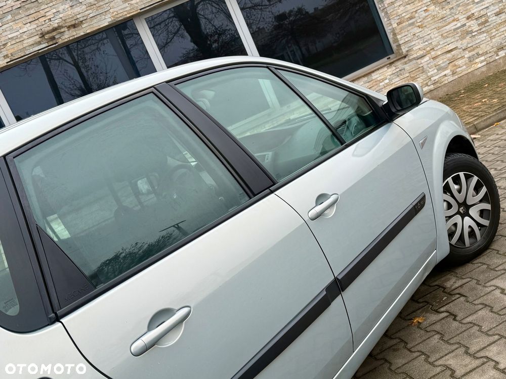 Renault Scenic 1.6 Exception - 25