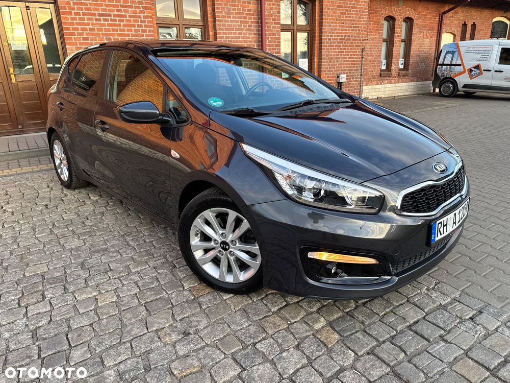 Kia Ceed 1.6 GDI Vision - 6