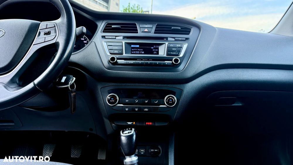 Hyundai i20 1.2 Highway - 9