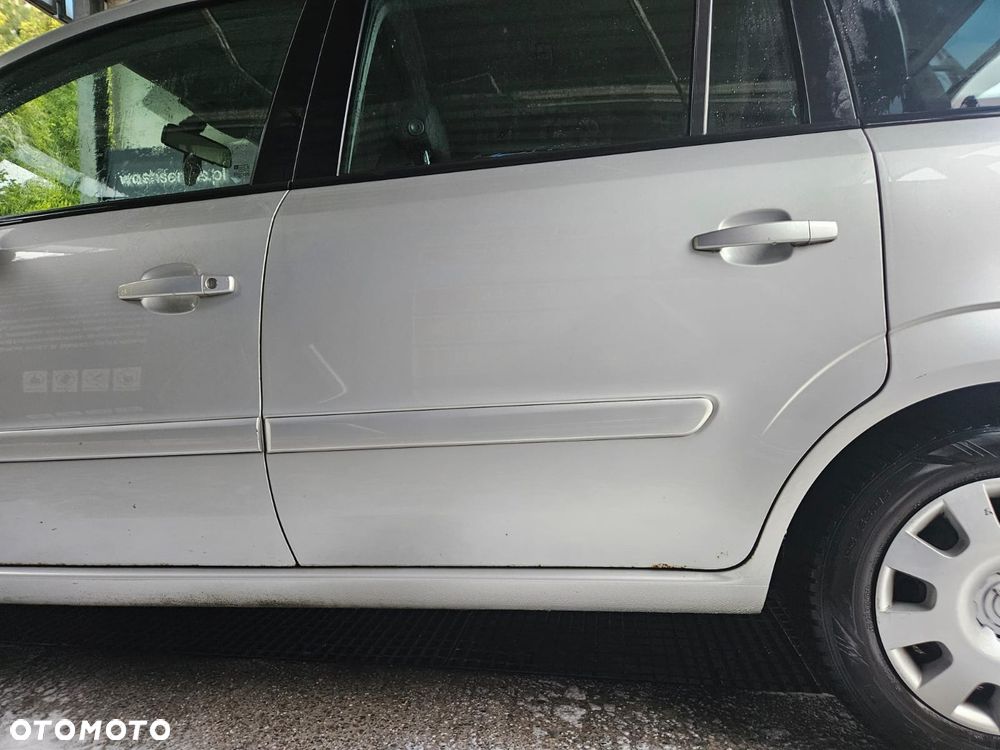 Opel Zafira - 8