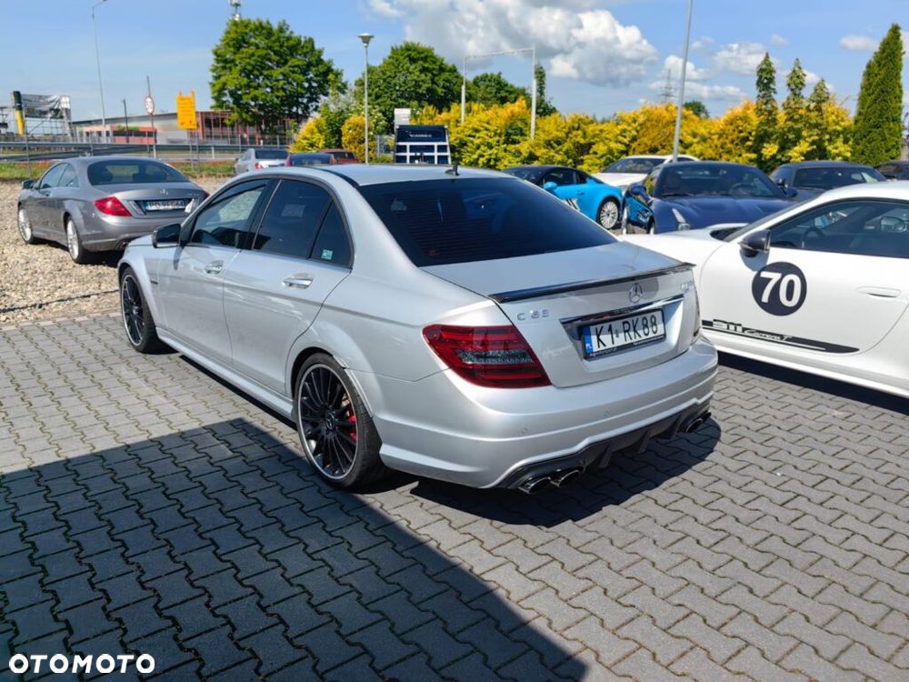 Mercedes-Benz Klasa C 63 AMG 7G-TRONIC Performance Plus - 9