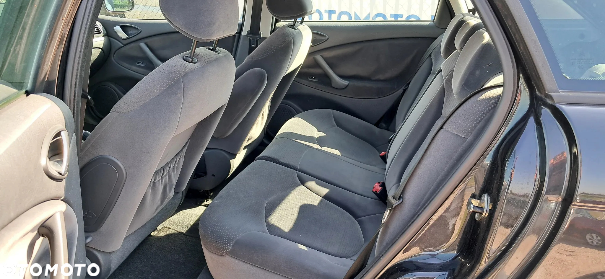 Citroën C5 2.0i 16V Dynamique - 5