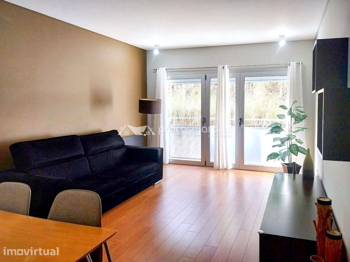 Apartamento T1 Mobilado e Equipado - Grande imagem: 2/19