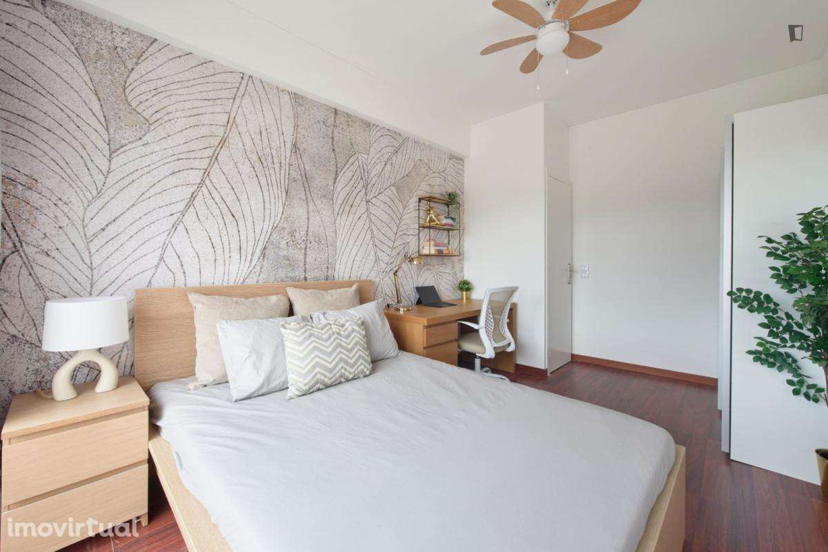 Quarto - localizado em Entrecampos Lisbon - Grande imagem: 2/36