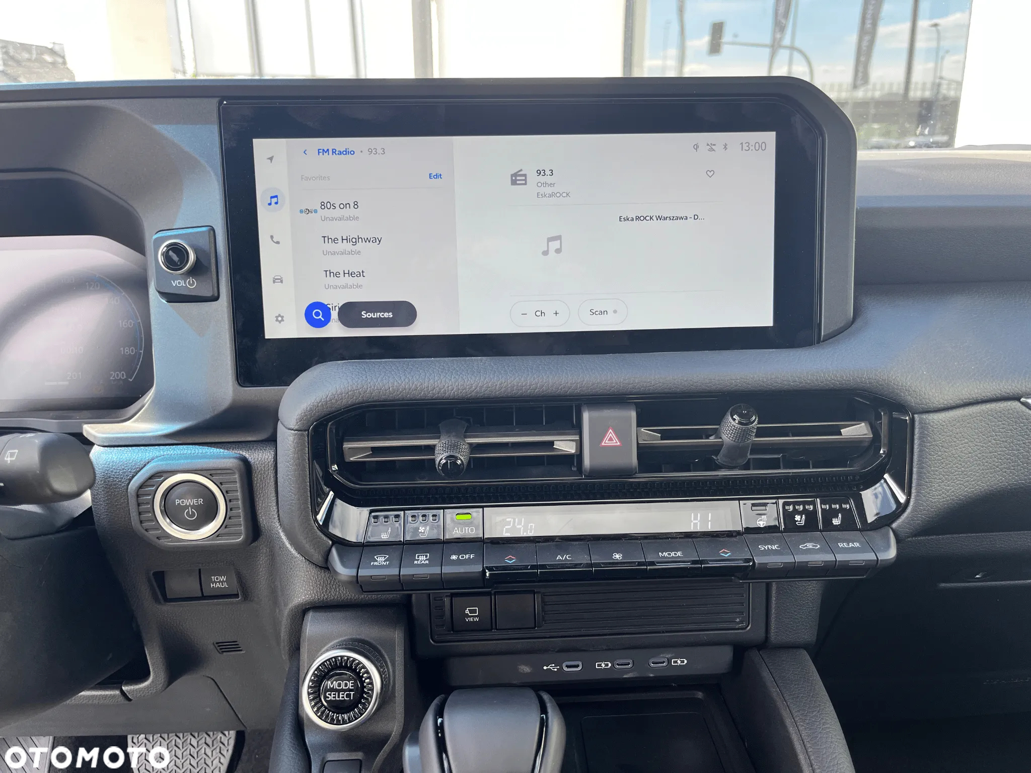Toyota Land Cruiser - 12