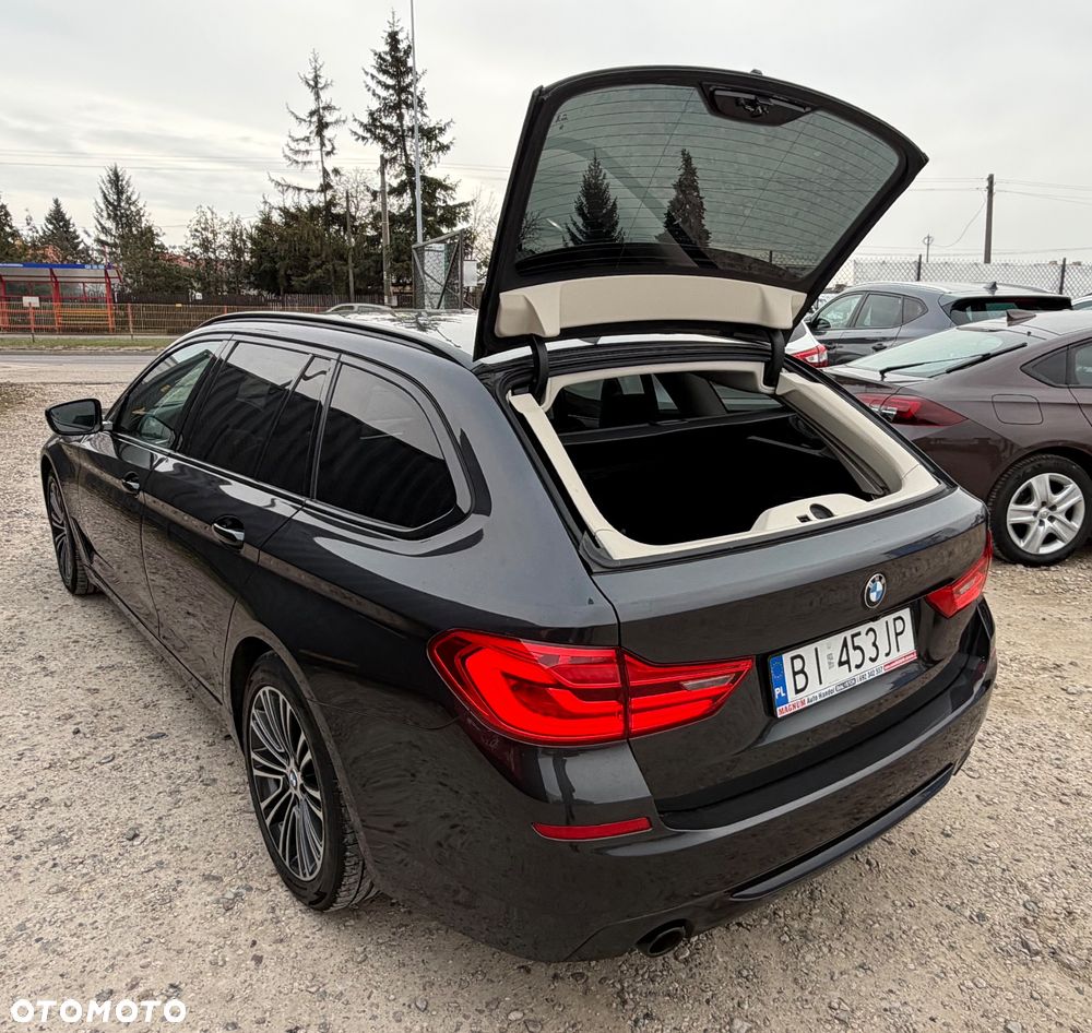 BMW Seria 5 520d M Sport Edition - 33