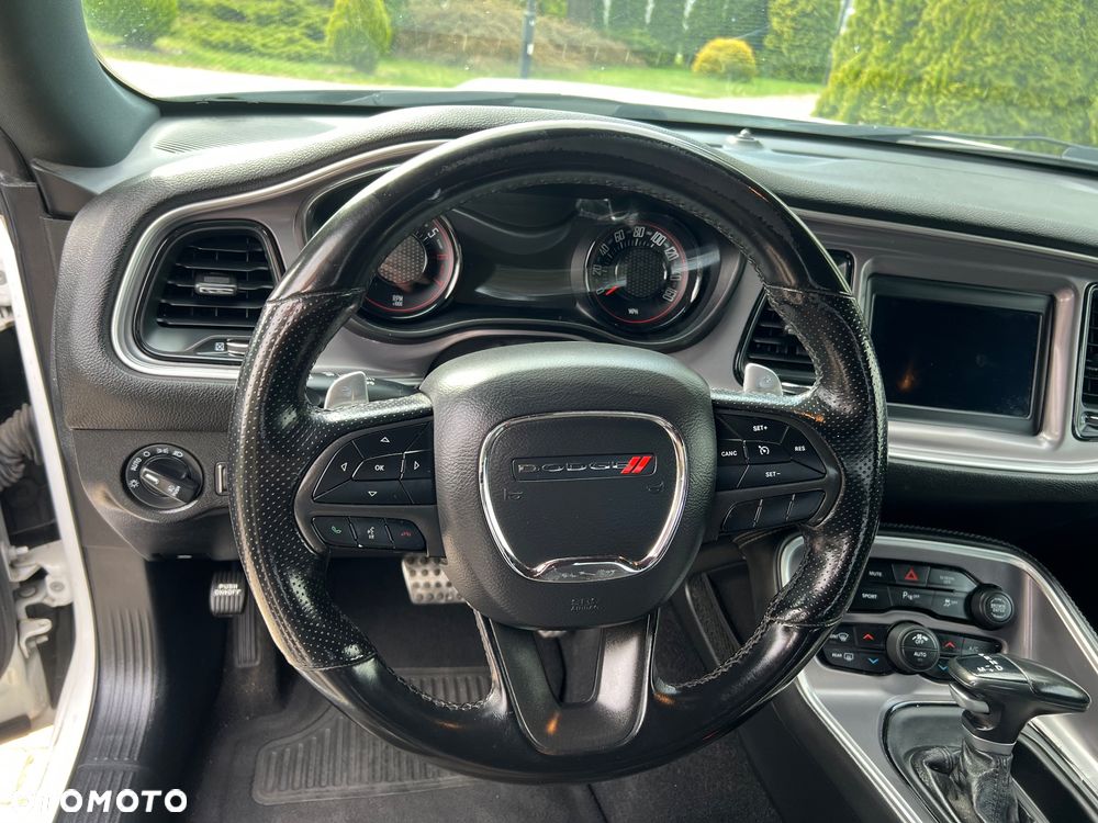 Dodge Challenger 5.7 R/T - 13