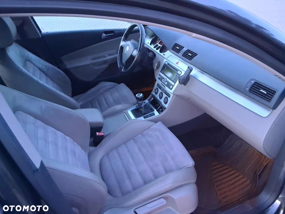 Volkswagen Passat - 7