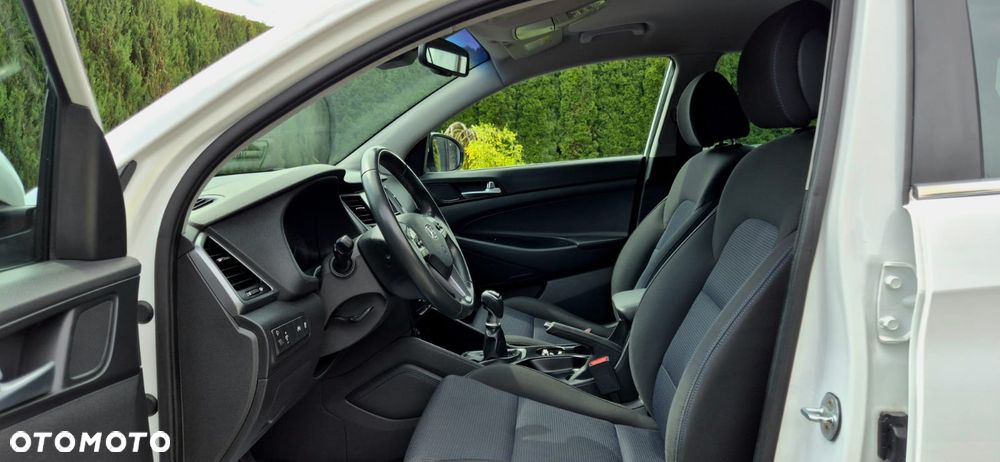 Hyundai Tucson blue 1.7 CRDi 2WD Trend - 18