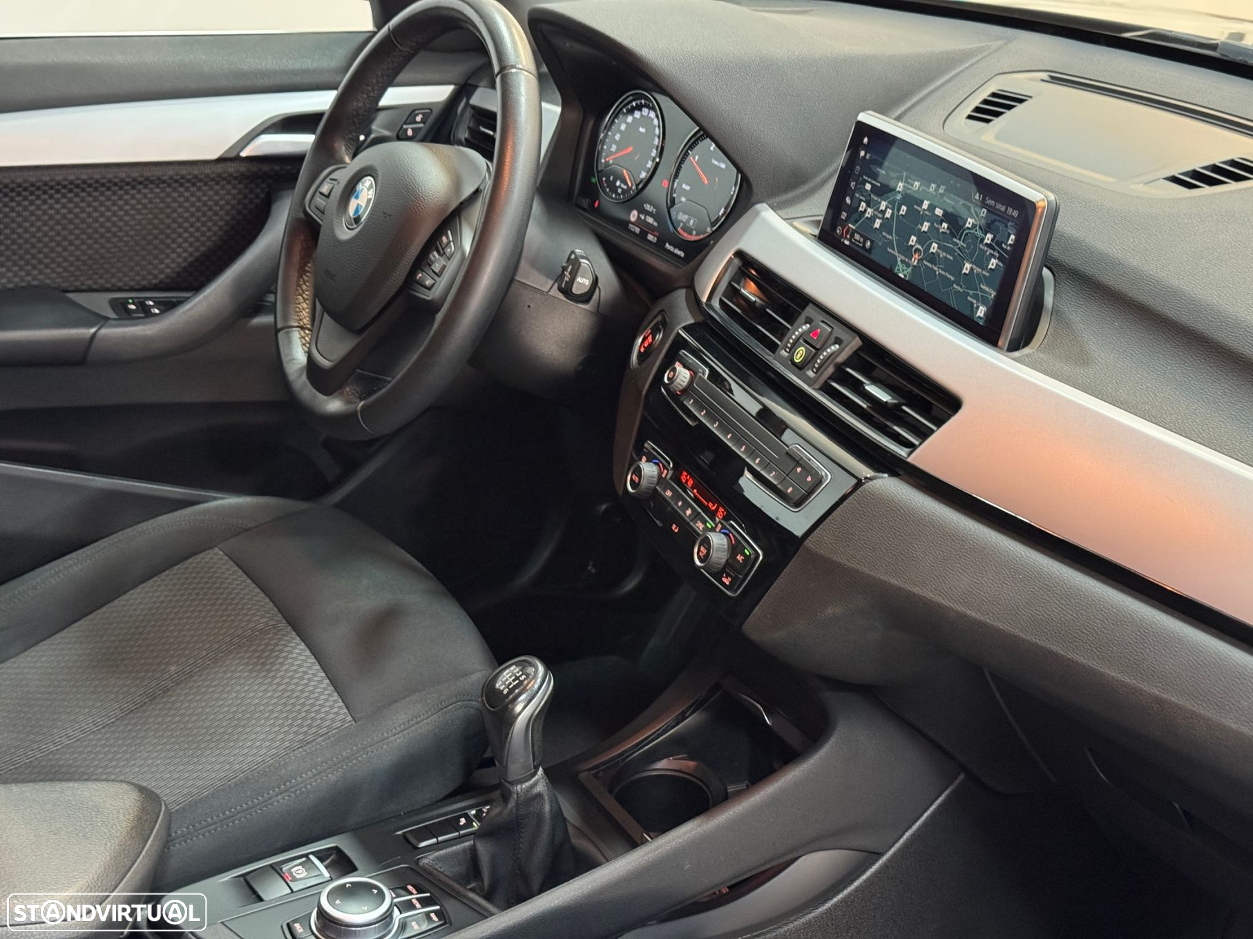 BMW X1 16 d sDrive Advantage - 34