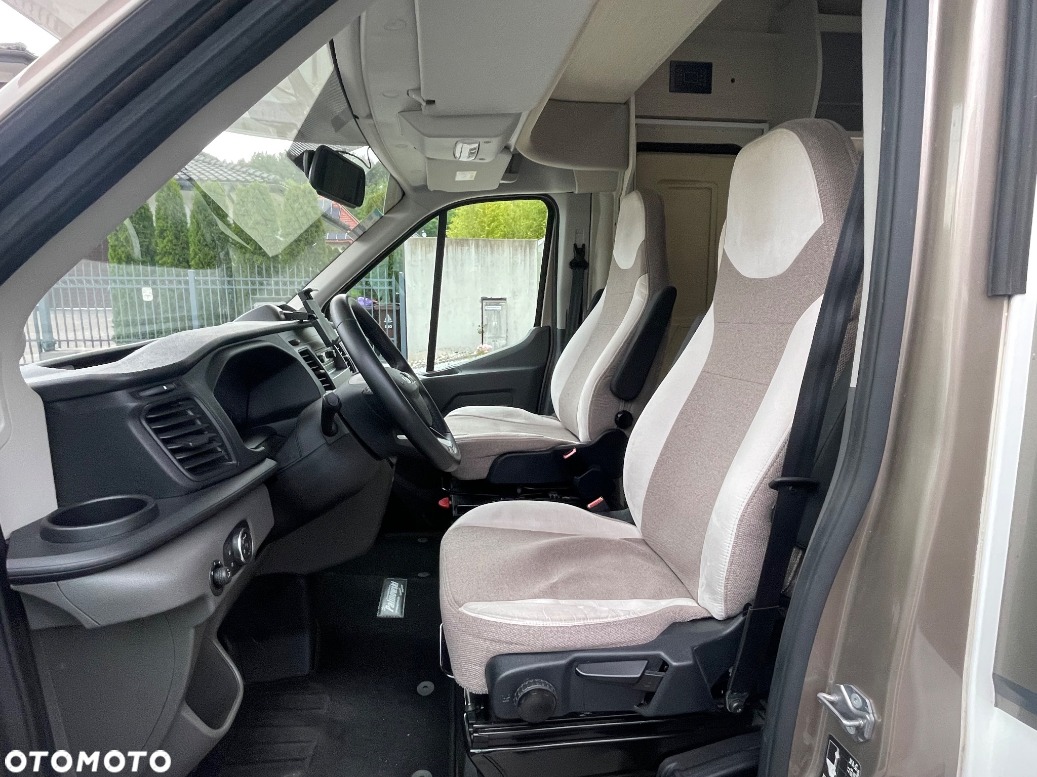 Ford Transit - 10