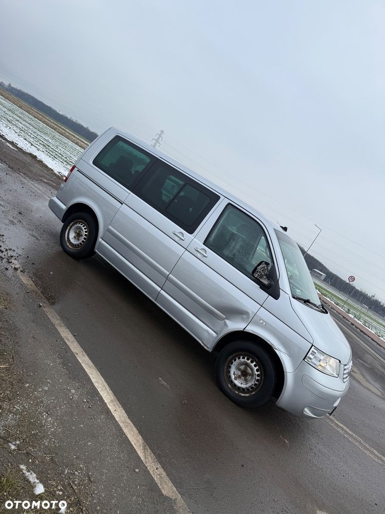 Volkswagen Multivan - 4