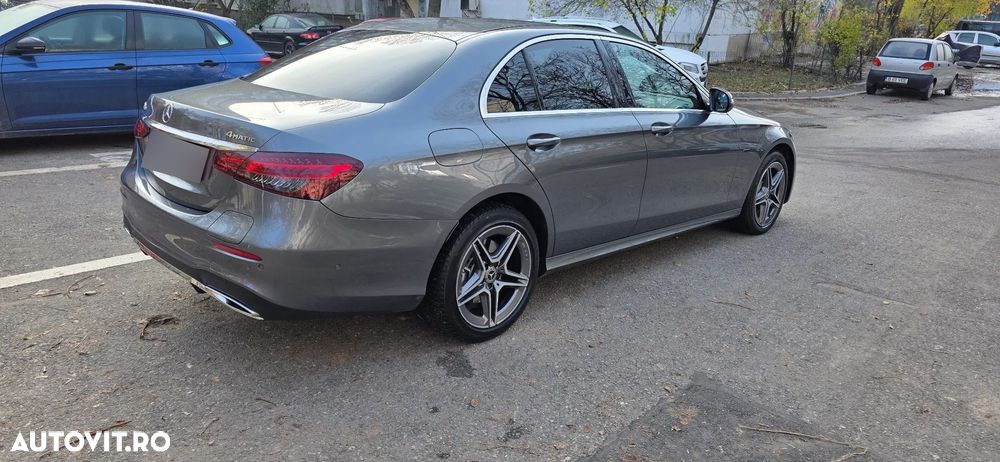 Mercedes-Benz E 300 4MATIC Aut. - 8