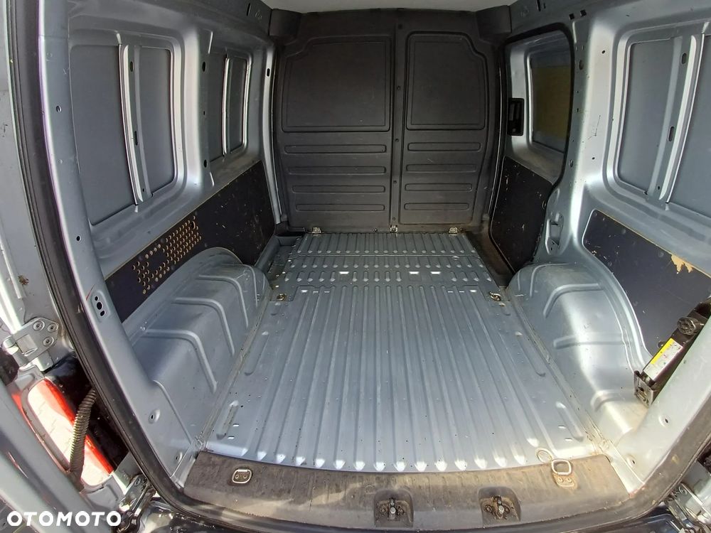 Volkswagen Caddy - 7