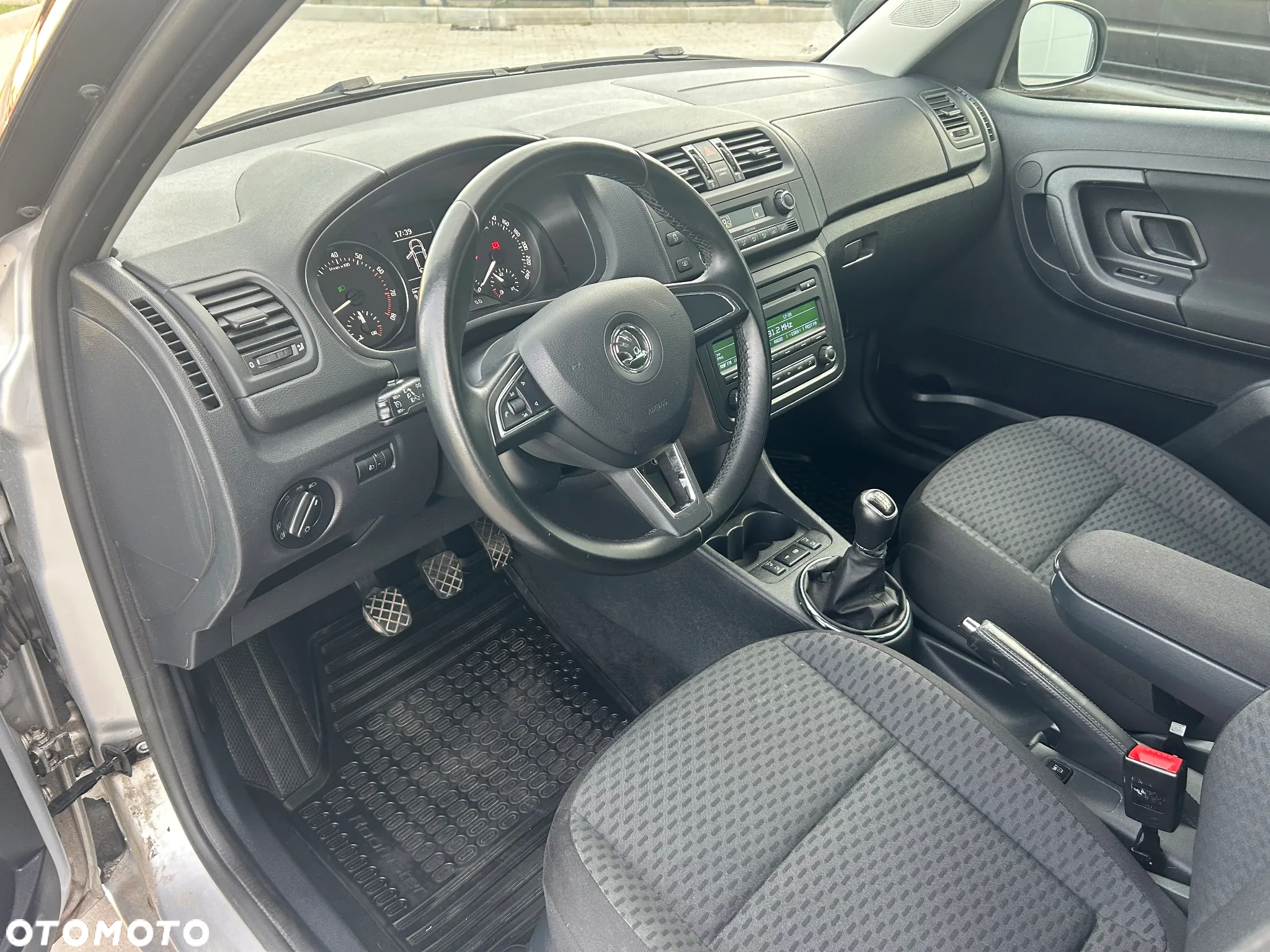 Skoda Roomster 1.2 TSI Style PLUS EDITION - 26