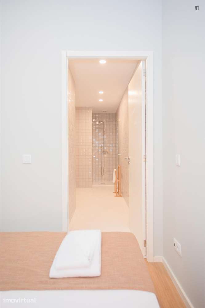 Apartamento com 1 quartos - localizado em Santo Ildefonso Porto - Grande imagem: 4/35