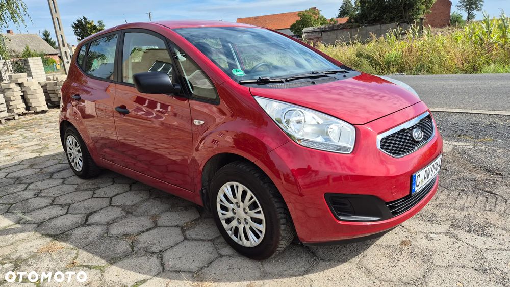 Kia Venga 1.4 L - 12