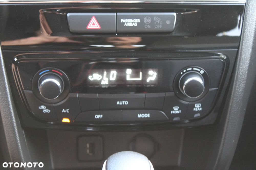 Suzuki Vitara 1.4 Boosterjet SHVS Premium 2WD - 32