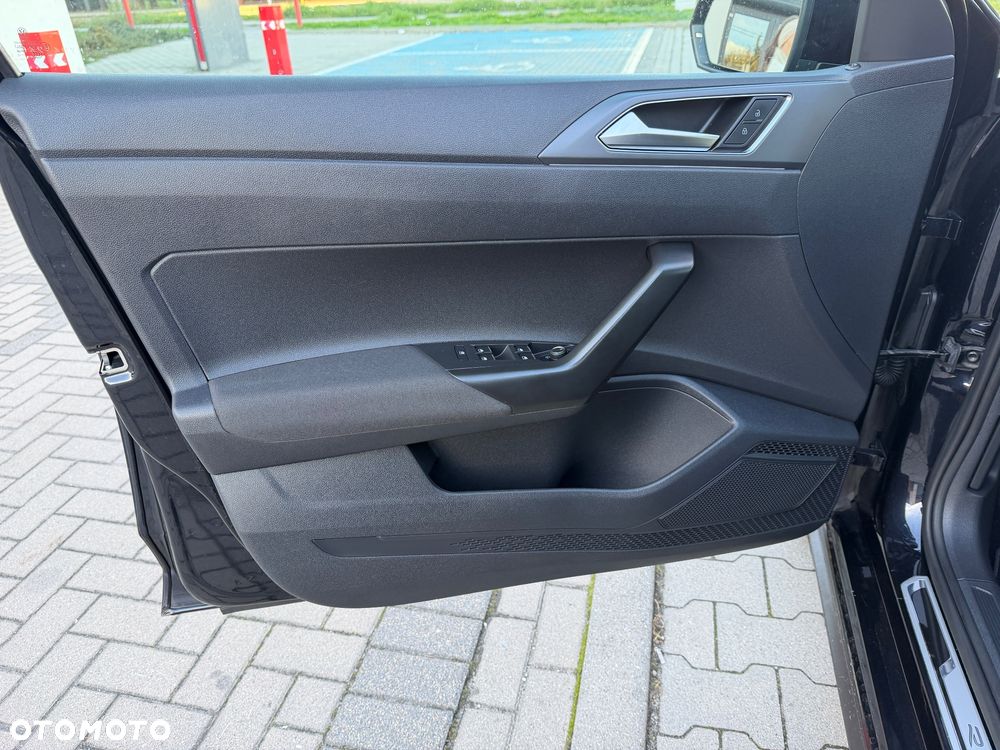 Volkswagen Polo - 22