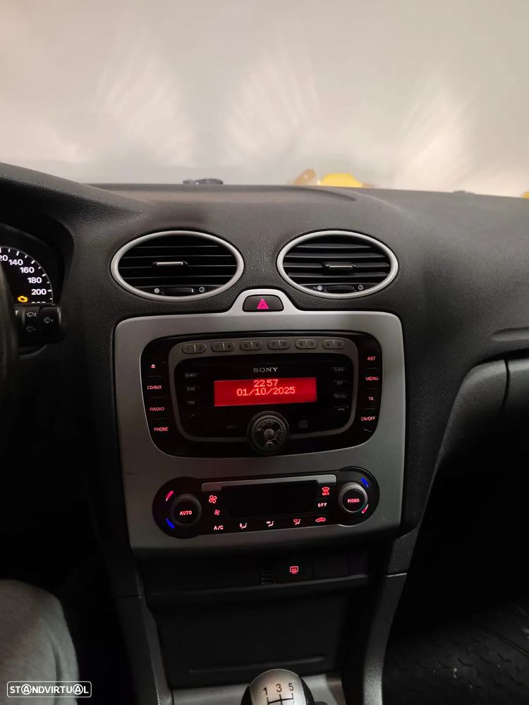 Ford Focus 1.6 TDCi Sport - 6