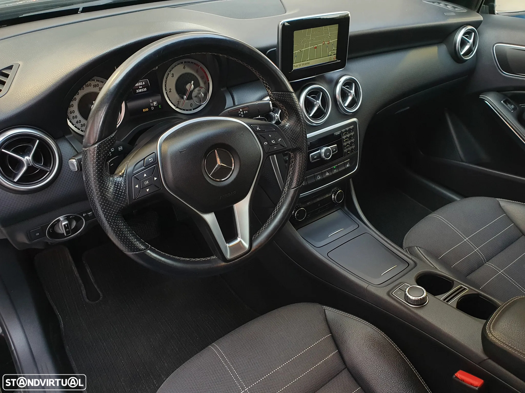 Mercedes-Benz A 200 CDI (BlueEFFICIENCY) 7G-DCT Urban - 3