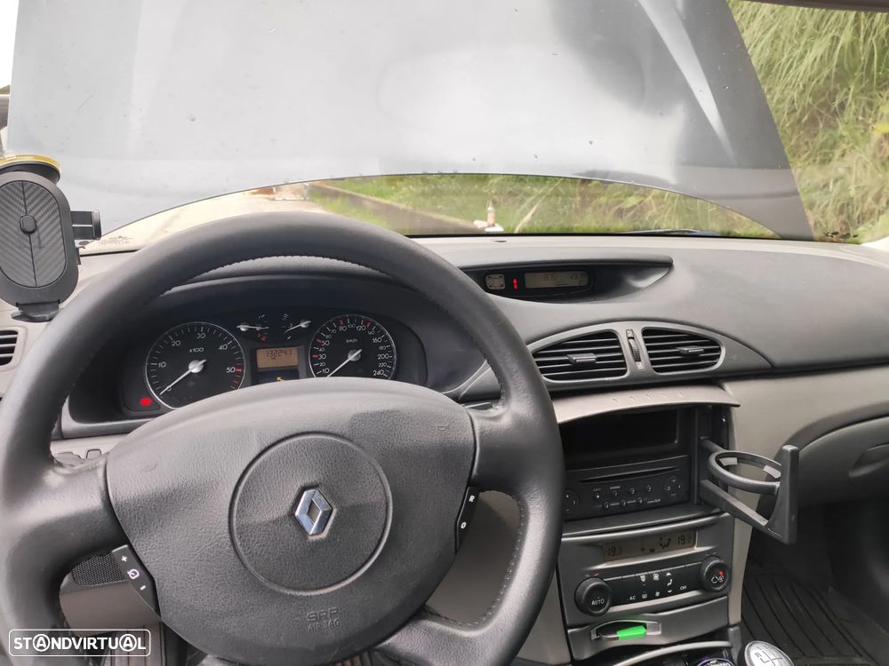 Renault Laguna Break 1.9 dCi Confort - 11