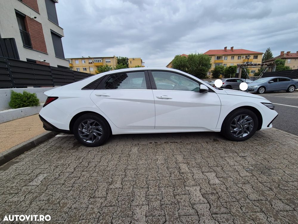 Hyundai Elantra 1.6 l 123 CP CVT Highway - 7