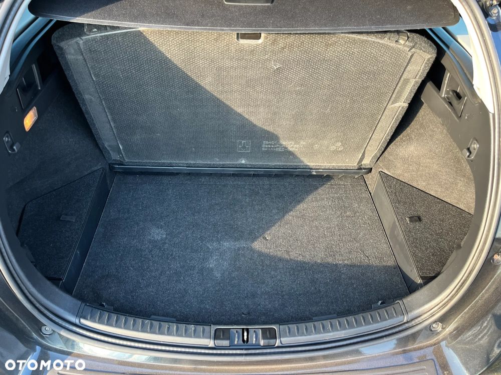 Toyota Auris 1.6 Comfort - 23