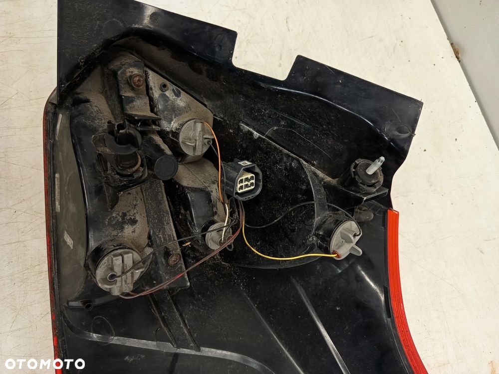+ LAMPA TYL TYLNA LEWA FORD FOCUS 3 III MK.3 HB - 8