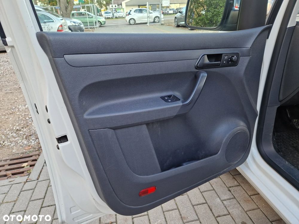Volkswagen CADDY MAXI - 22