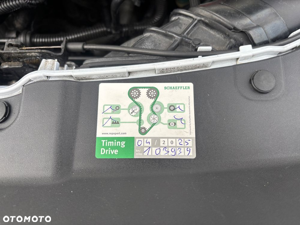Ford Kuga 1.6 EcoBoost 2x4 SYNC - 25