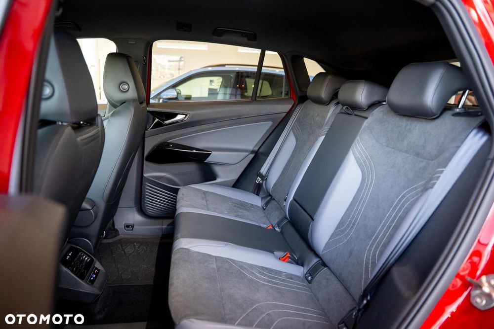 Volkswagen ID.4 - 13