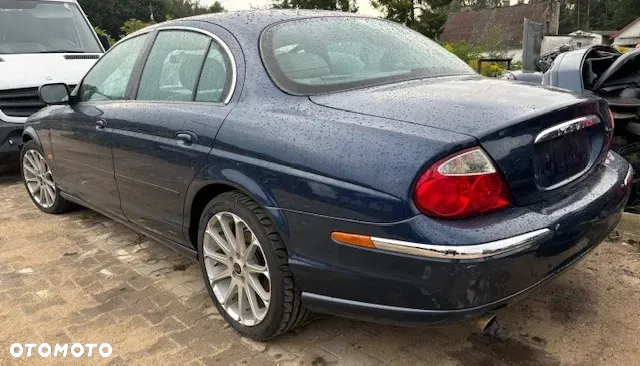 Jaguar S-Type - 2