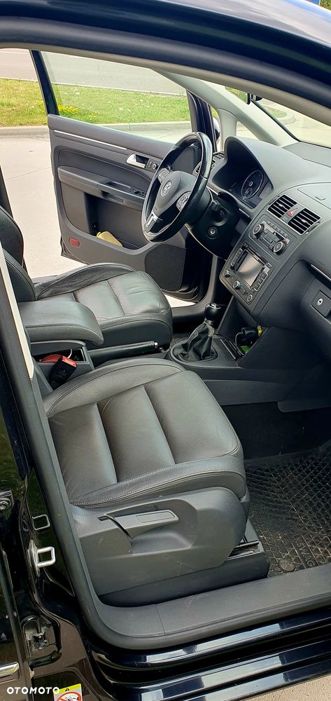 Volkswagen Touran 2.0 TDI DPF Life - 9