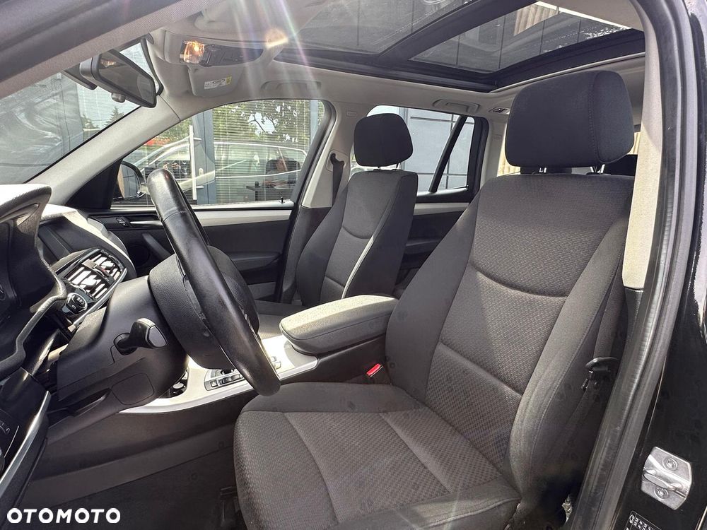 BMW X3 sDrive18d Advantage - 23