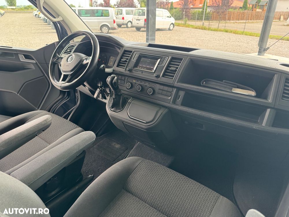 Volkswagen Multivan - 15
