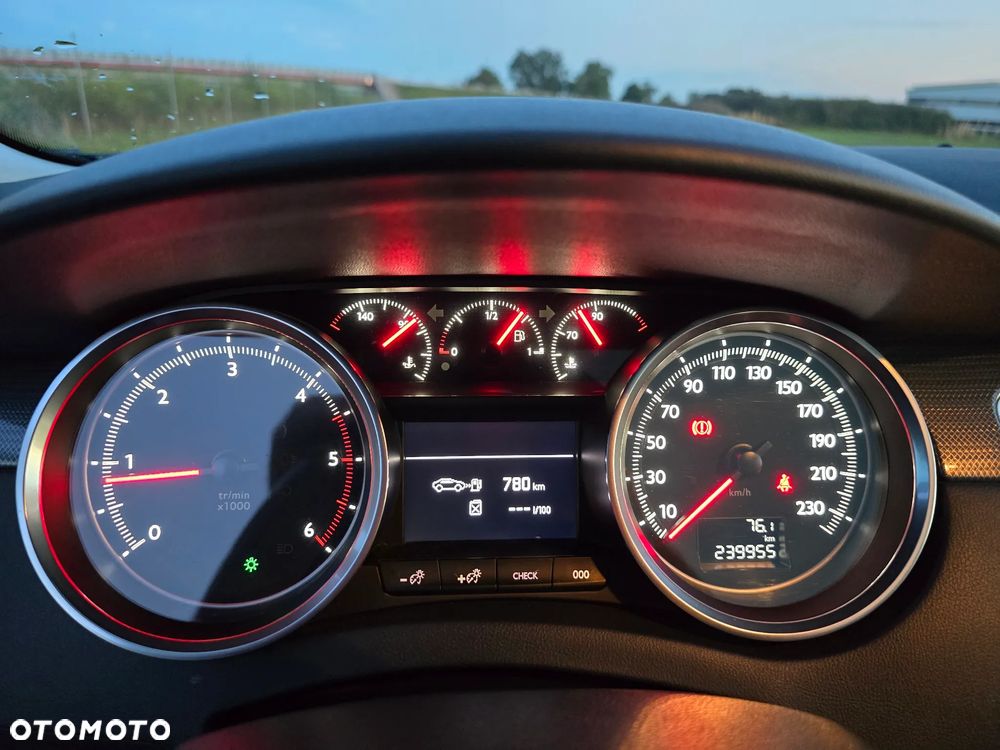 Peugeot 508 SW HDi FAP 140 Active - 8
