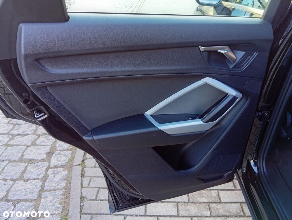 Audi Q3 Sportback - 10