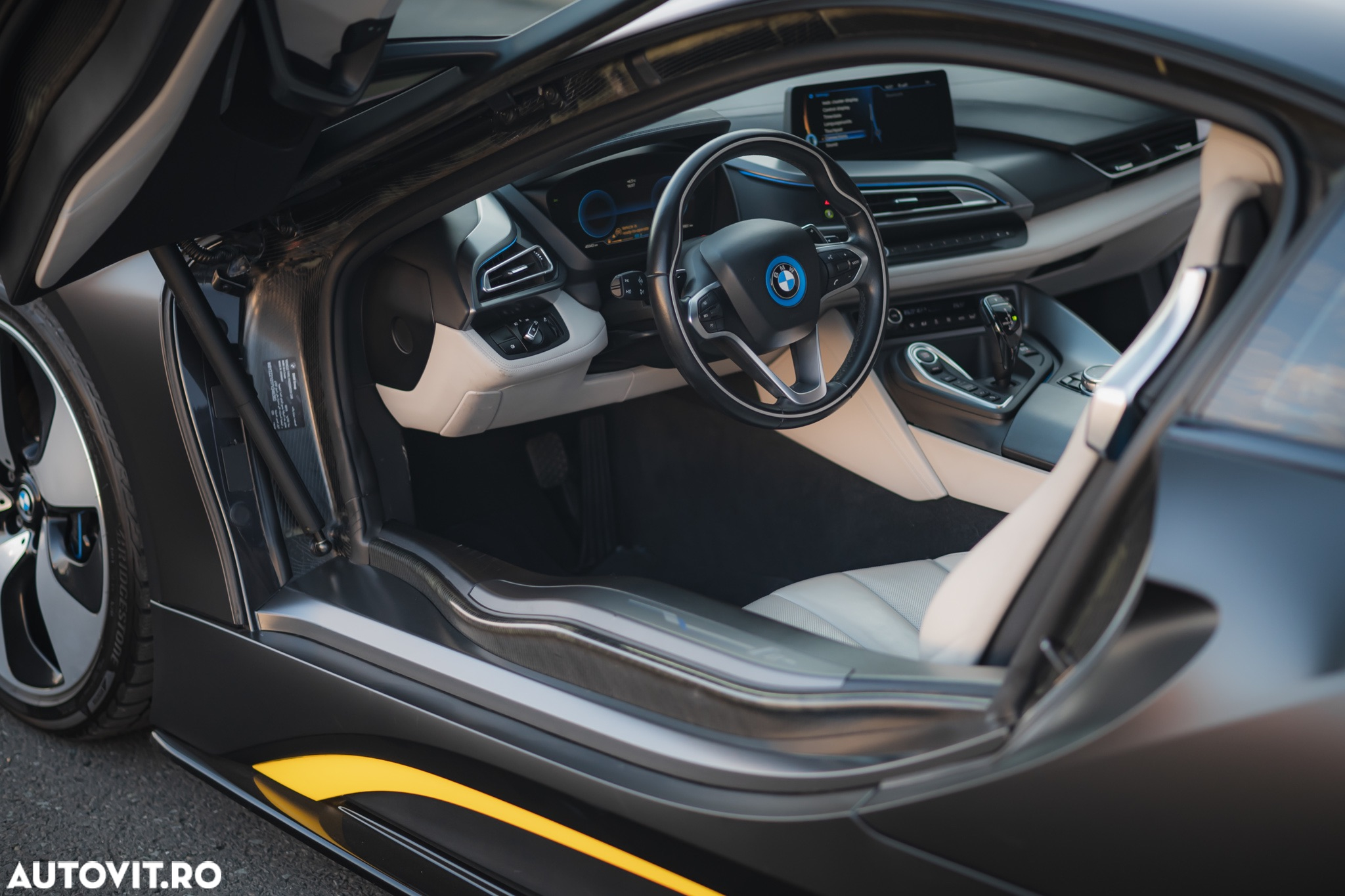 BMW i8 Coupe - 19