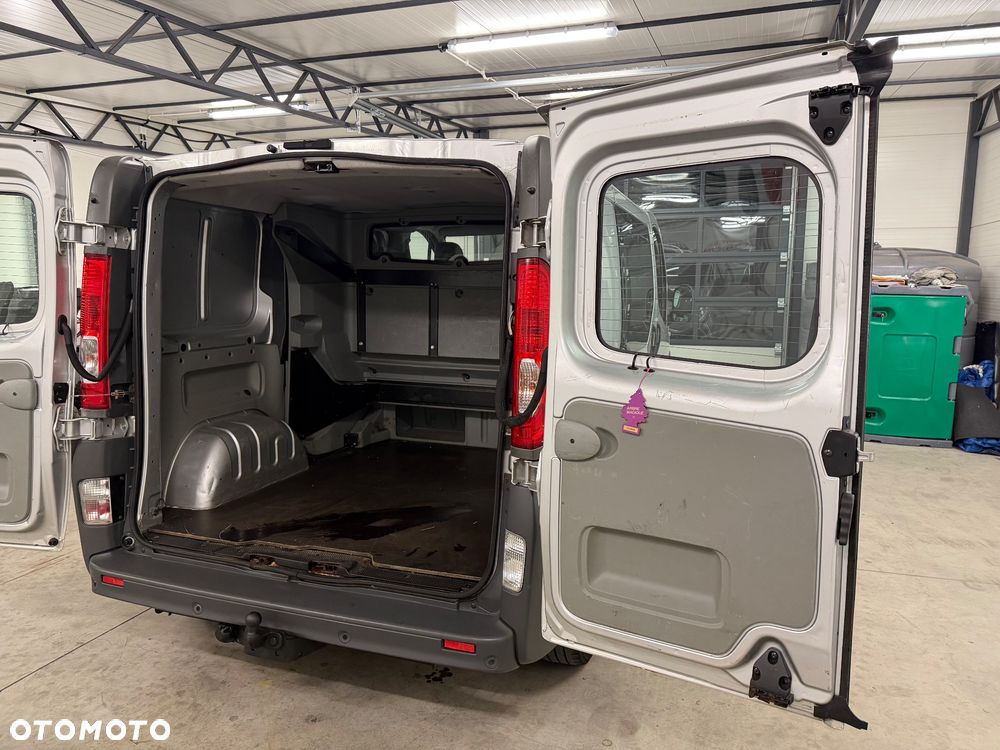Renault Trafic - 21