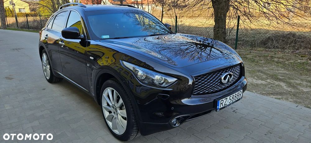 Infiniti QX70 3.7 S Premium - 8