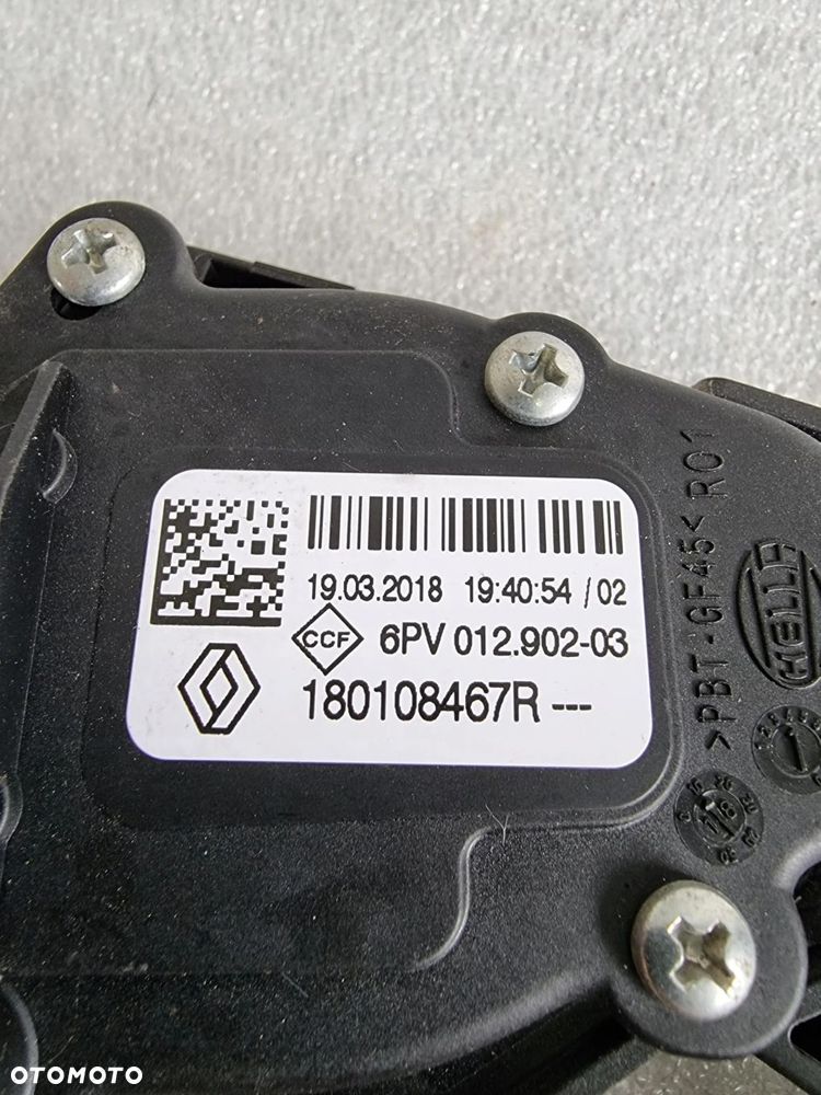 PEDAŁ GAZU DUSTER II 2 180108467R - 4