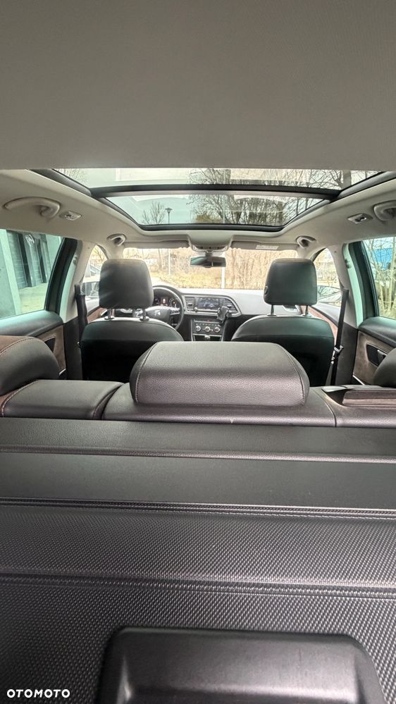 Seat Leon 2.0 TDI DPF Start&Stop DSG XCELLENCE - 4