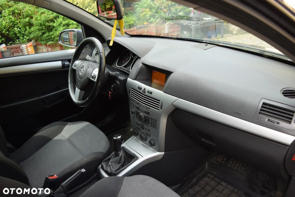 Opel Astra 1.7 CDTI - 11