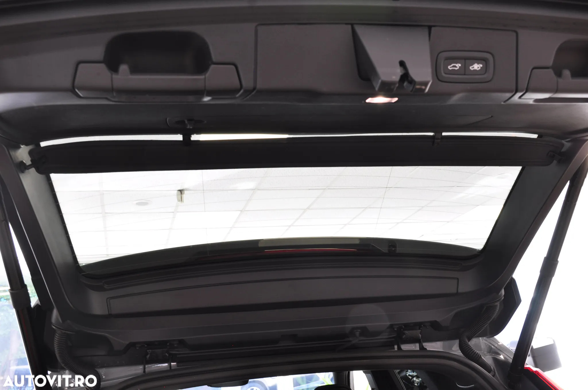 Volvo XC 60 T6 AWD Plug-in Hybrid Plus Bright - 18