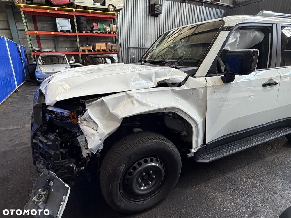Toyota Land Cruiser - 5
