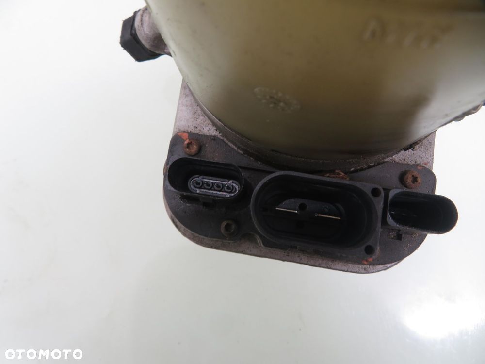 POMPA WSPOMAGANIA VW POLO IV 9N  6Q0423371 - 2