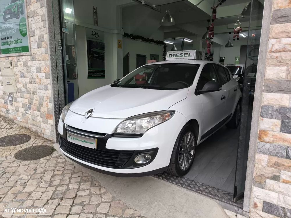 Renault mégane 1.5 dci iii hatchback - 9
