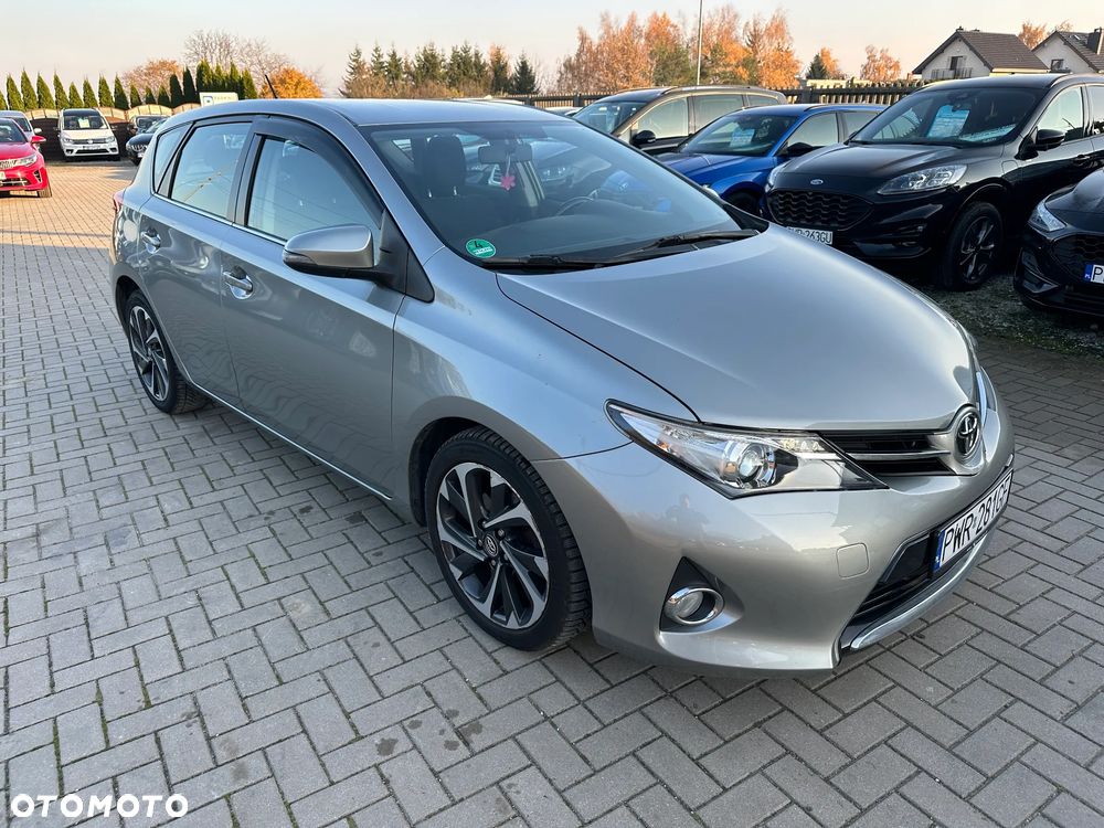 Toyota Auris - 2
